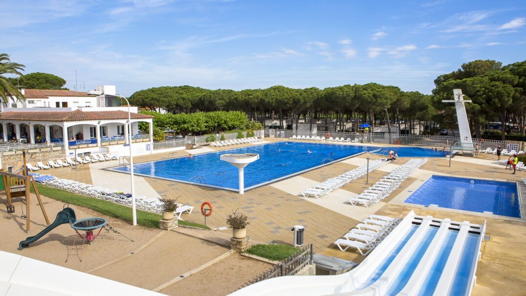 Cypsela Resort