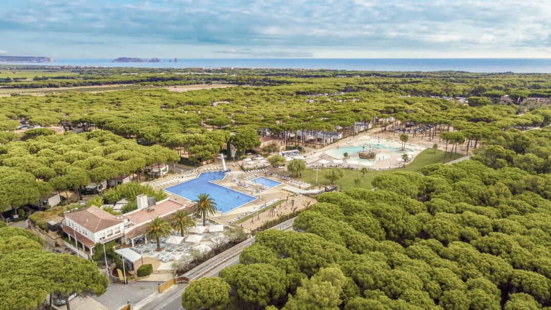 Cypsela Resort