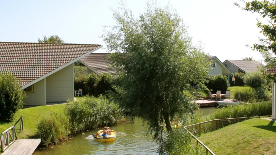 Camping en Villapark De Paardekreek