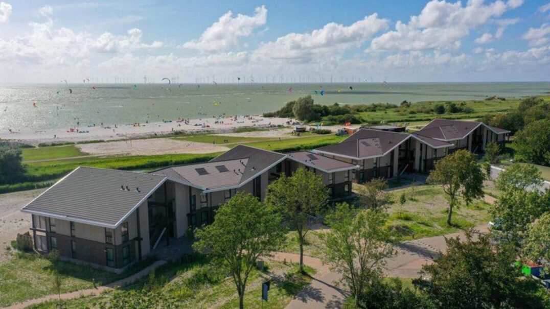 Beach Resort Soal