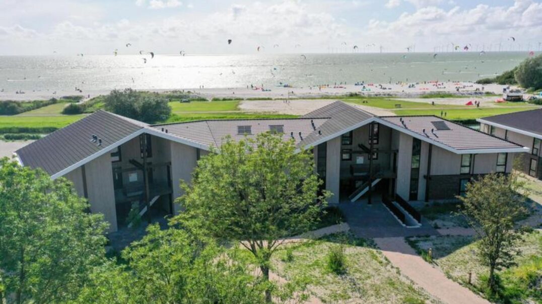 Beach Resort Soal