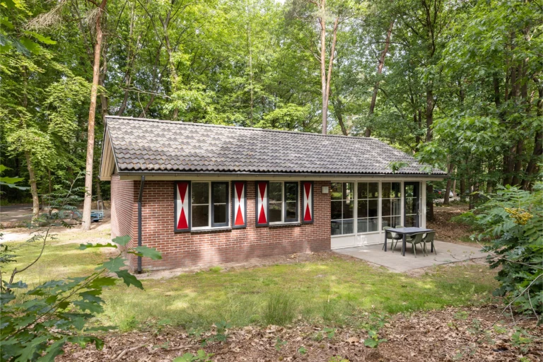 Bungalow 4K