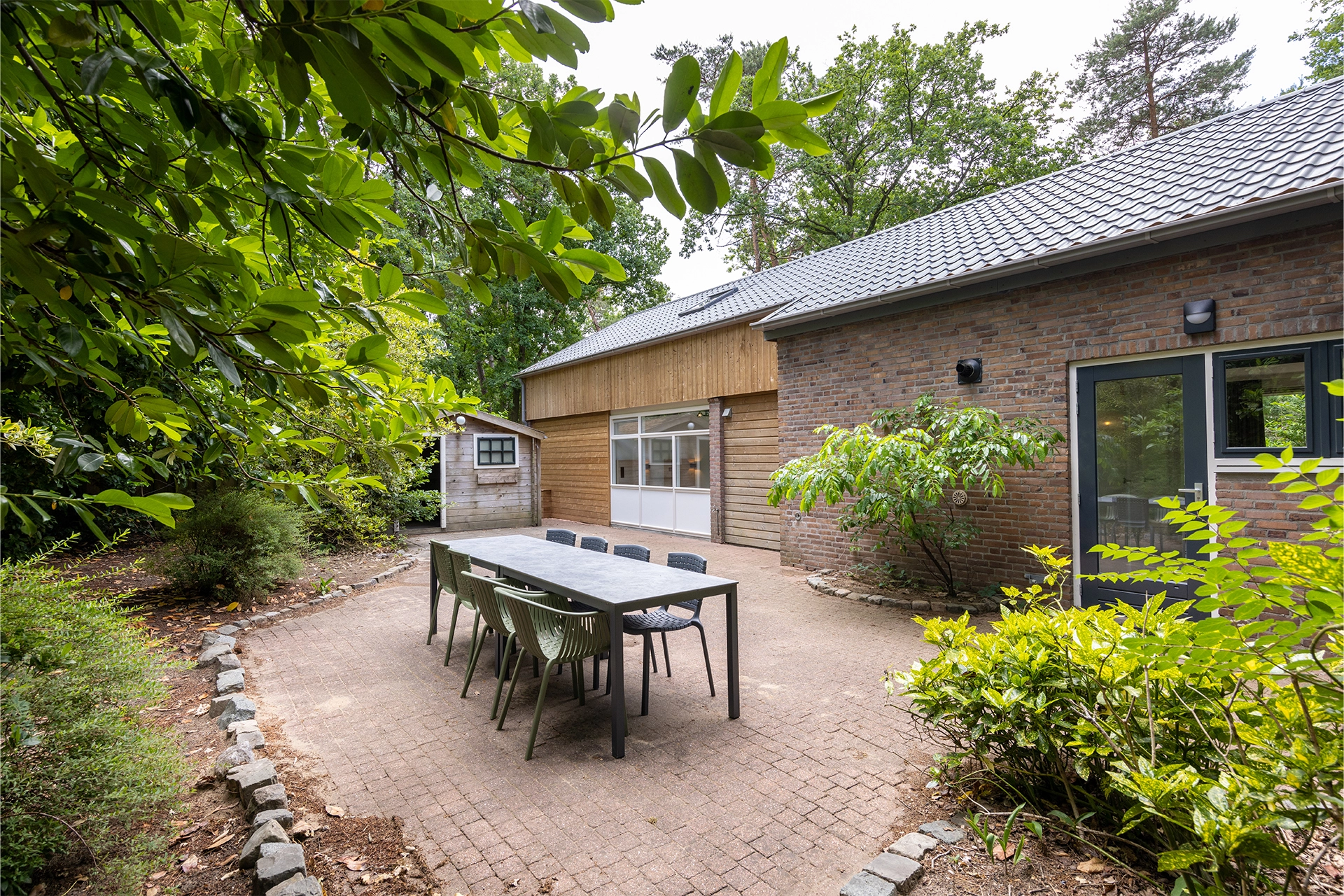 Bungalow 8