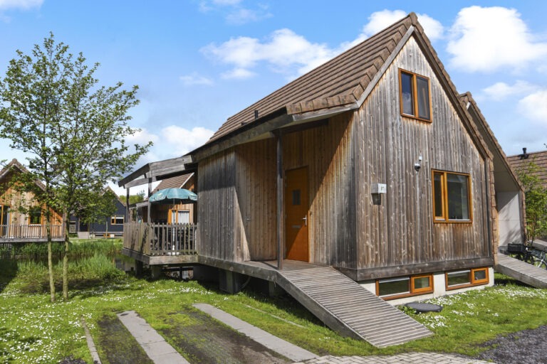 8-persoons waterwoning
