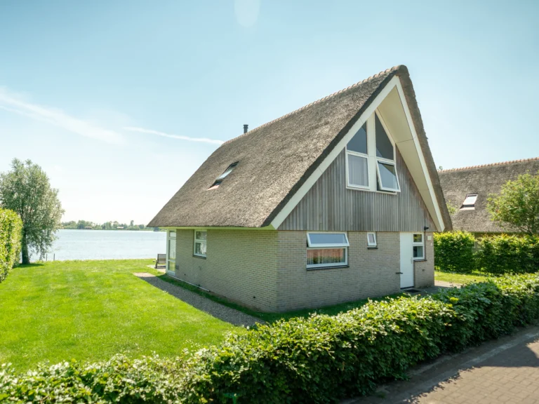 6-8-persoons waterwoning