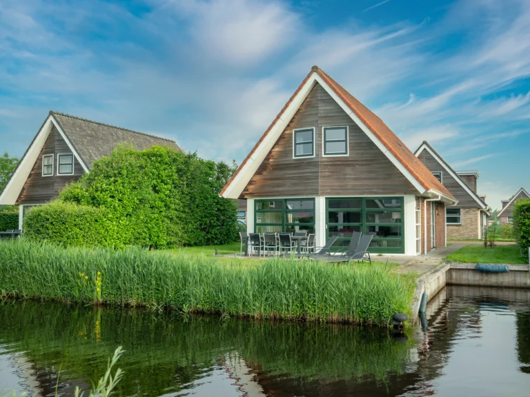 8-persoons waterwoning